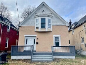 Building Photo - 1002 S 28th St