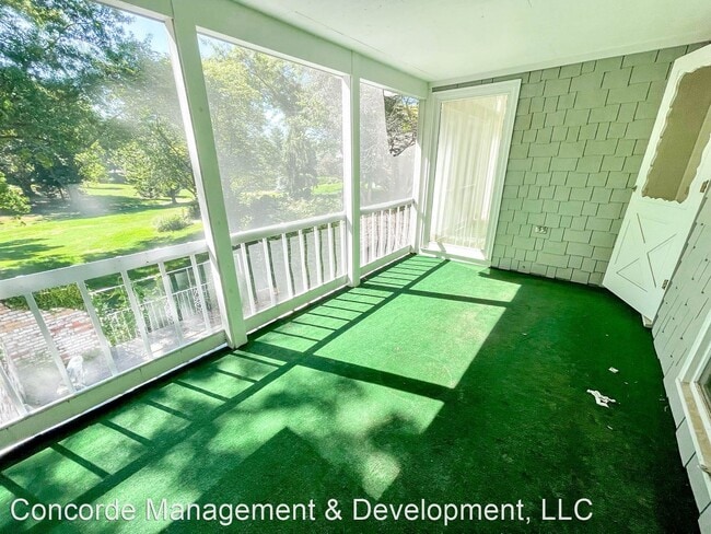 Building Photo - 4 br, 3 bath House - 7300 Old Post Rd., #5