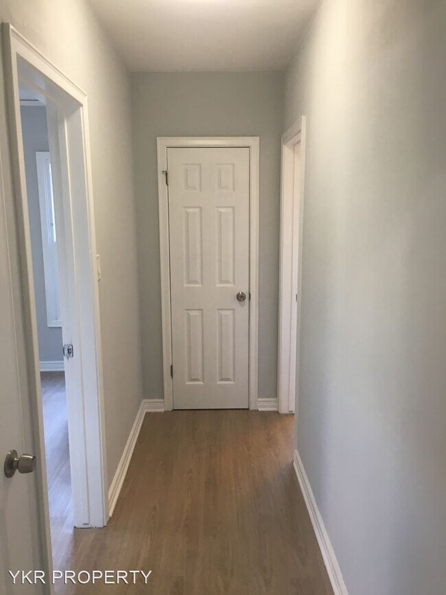 Foto del edificio - 411-421 Witmer St