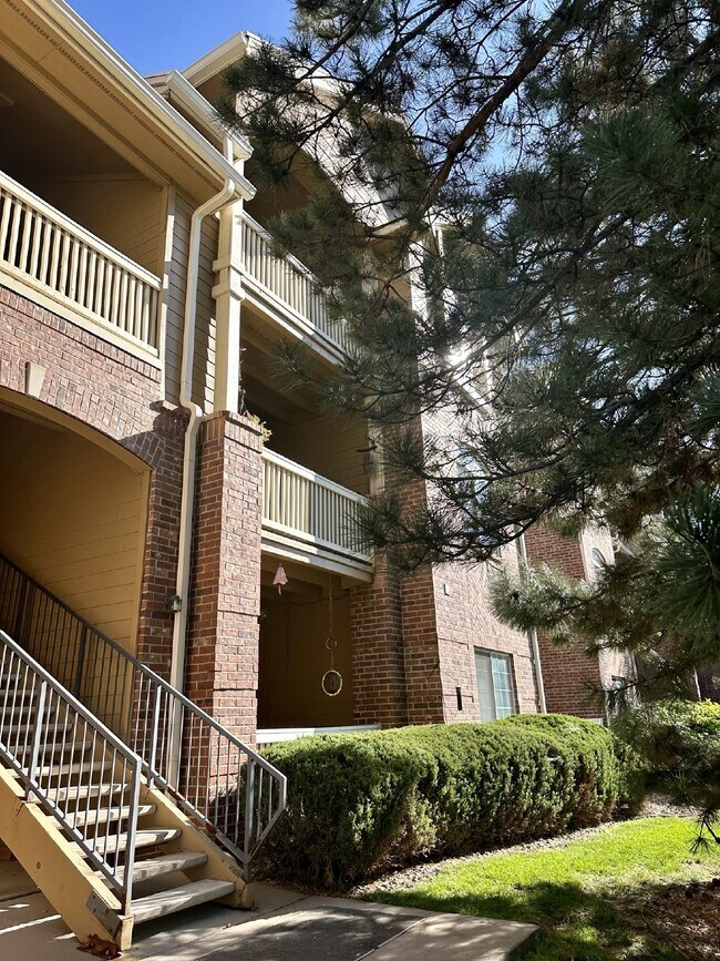 Building Photo - 1671 W Canal Cir