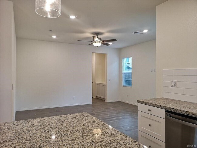 Building Photo - 7523 Shorthorn St