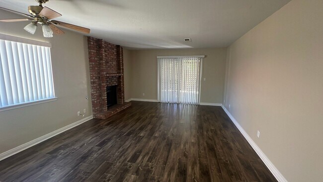 Foto del edificio - Beautiful East Lancaster Planned Unit Deve...