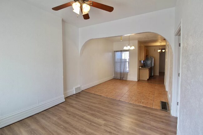 Foto del edificio - 2749 Eliot St