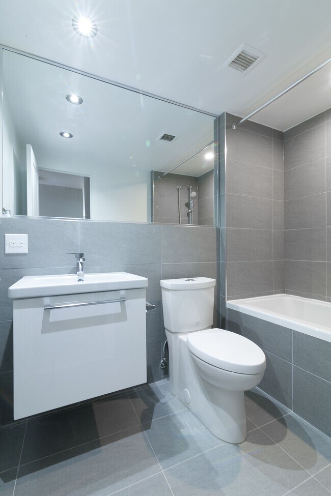 Photo du bâtiment - 4555 Av. Bonavista