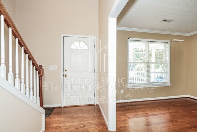 Building Photo - 105 Tesi Ct