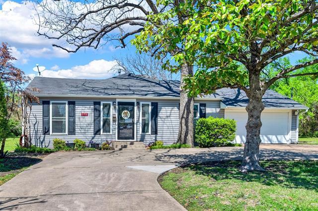 Foto principal - 319 E Spring Valley Rd