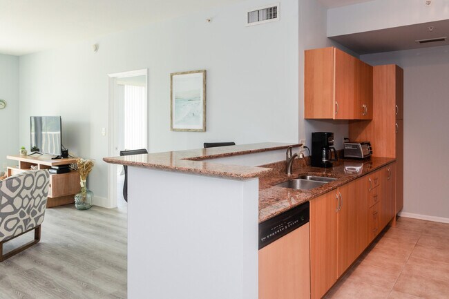 Building Photo - 802 W Windward Way