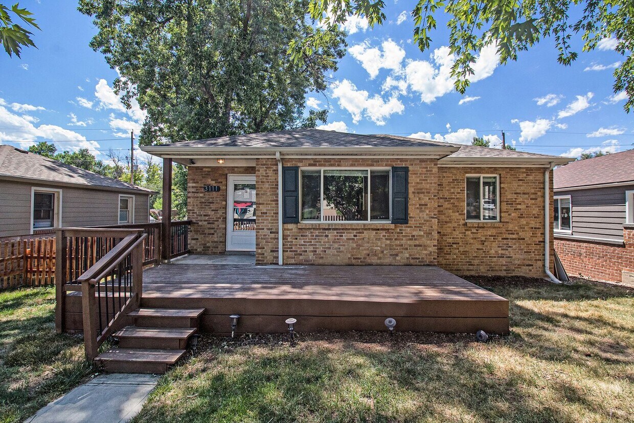 Primary Photo - Single-Family 4 Bedroom 2 Bathroom Home in...