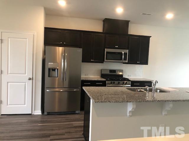 Building Photo - 704 Gimari Dr