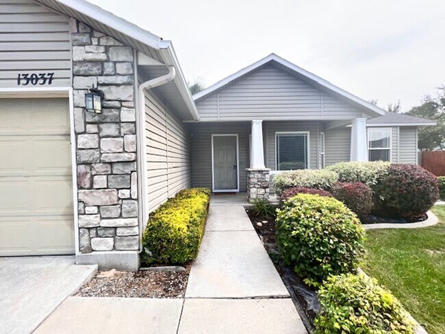 Foto del edificio - 13037 W Peachleaf Ct