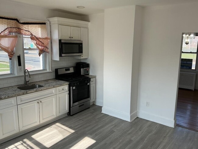 Building Photo - 73 W Edgar Rd