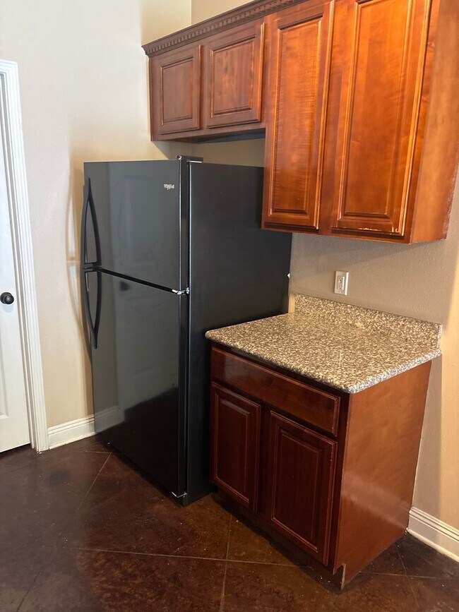 Foto del edificio - Charming 3-Bedroom, 2-Bathroom Duplex in Gulfport, MS