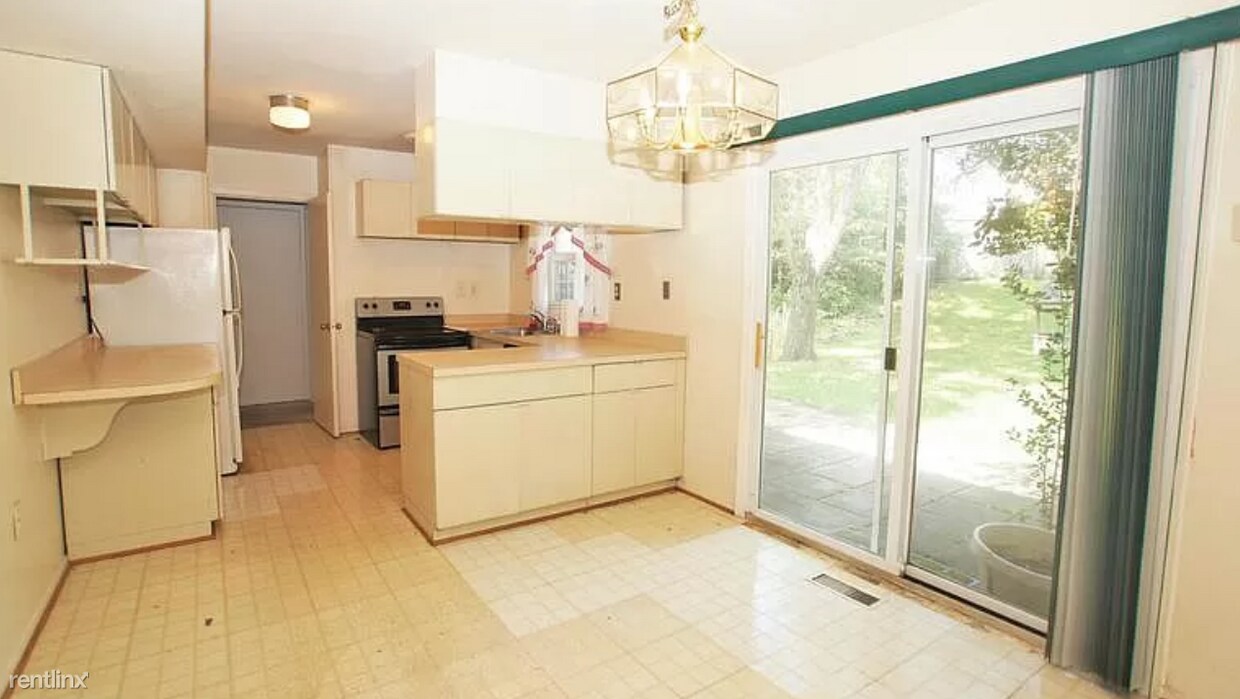 Building Photo - 3 br, 2 bath House - 2321 Belair Drive
