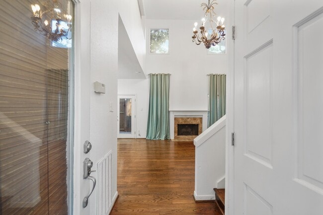Building Photo - 2555 Bering Dr