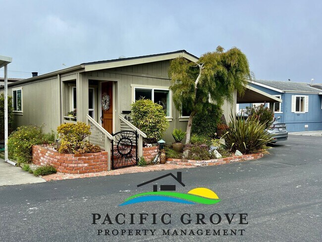 Foto del edificio - Lovely Monarch Pines age 55 and Older Furn...