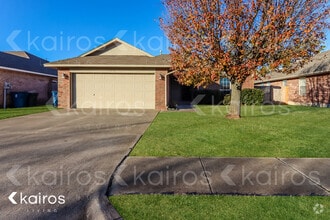 Building Photo - 1232 Capitol Dr