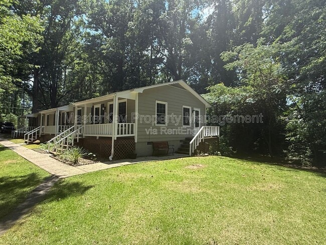 Building Photo - 345 Byrum St