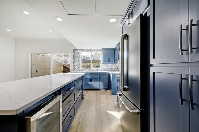 Foto del edificio - 14715 Barryknoll Ln