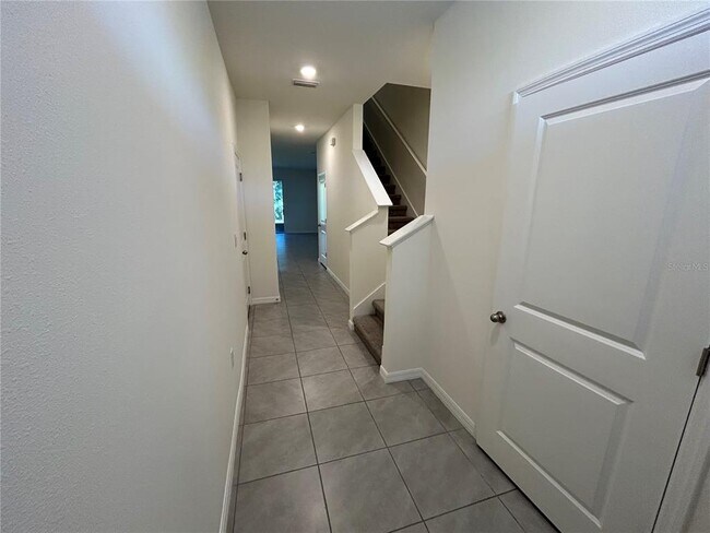 Foto del edificio - 8736 Milestone Dr