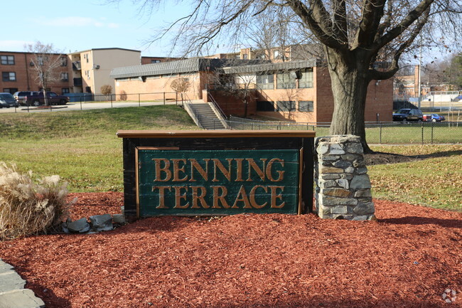 Foto del edificio - Benning Terrace