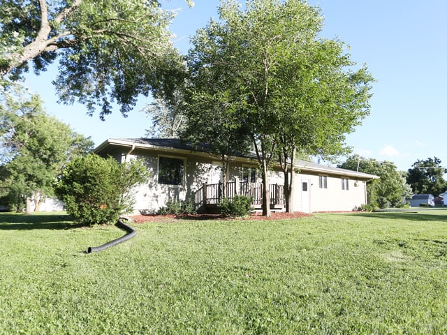 Building Photo - 209 1st St