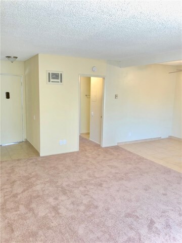 Building Photo - 115 N Myrtle Ave