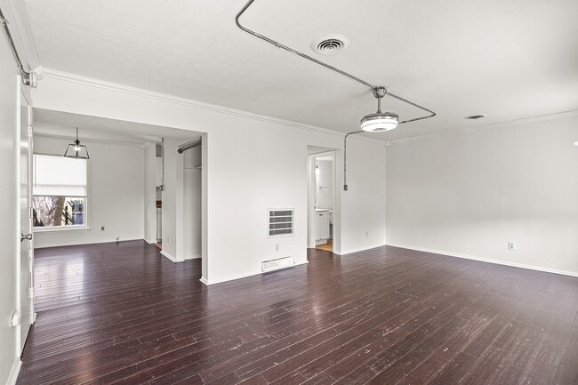 Photo - 289 Osage Ct Townhome