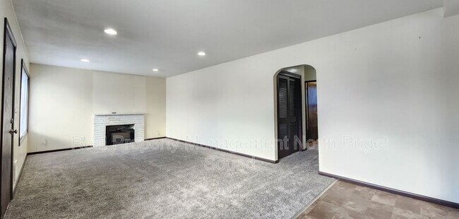 Building Photo - 4105 172nd St NE