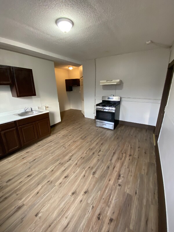 Foto del edificio - 844-850-850 Park St
