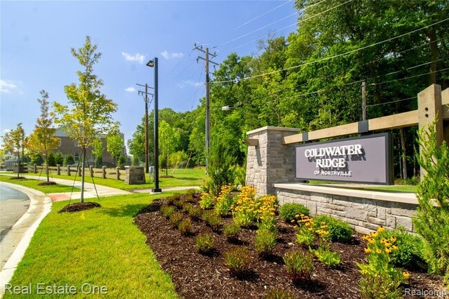Building Photo - 49530 Coldwater Rdg Dr