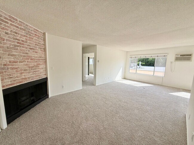 Foto del edificio - 1750 S Bentley Ave