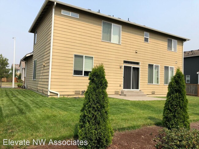 Building Photo - 4 br, 2.5 bath House - 6950 282nd Place NW