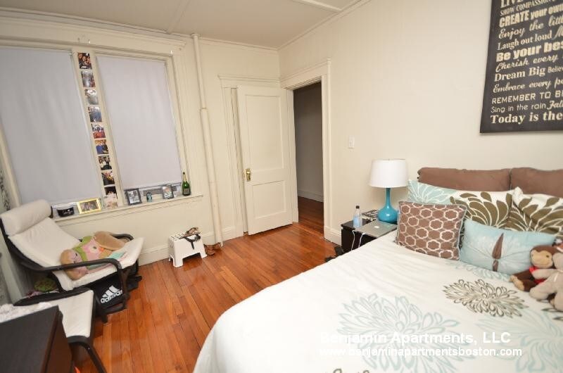Primary Photo - 1180 Boylston St