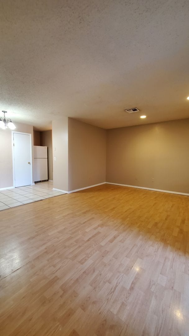 Building Photo - (2) Bed/(2) Bath SE Norman Avail NOW!