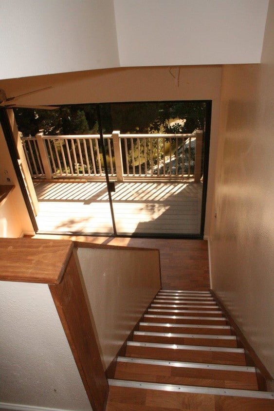 Primary Photo - 10580 Lakeside Dr N