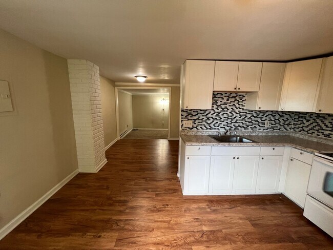 Foto del edificio - 848-850 Capouse Avenue