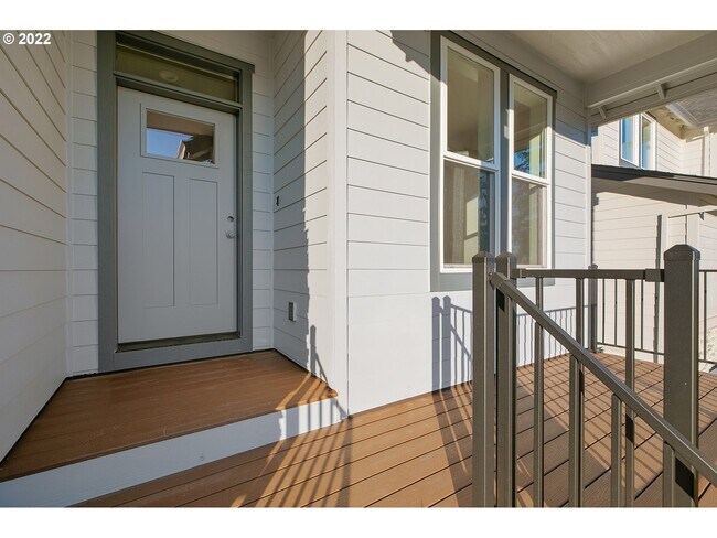 Front porch - 14061 SE Piper Cub Way