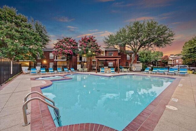 Building Photo - 9519 Valley Ranch Pkwy E