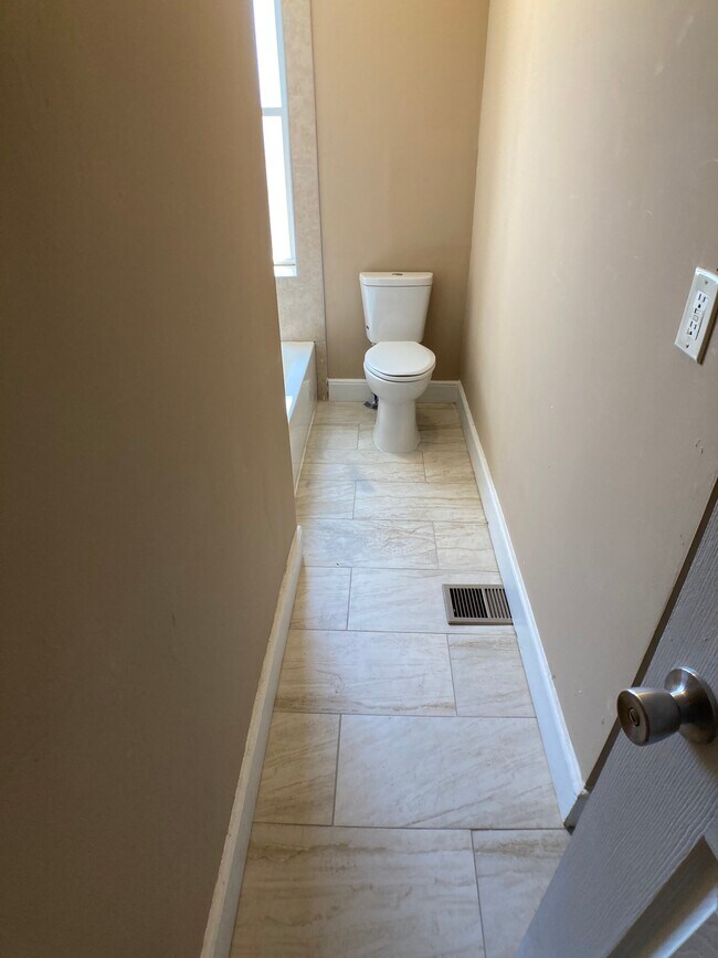 Foto del edificio - 1950 Clarence St