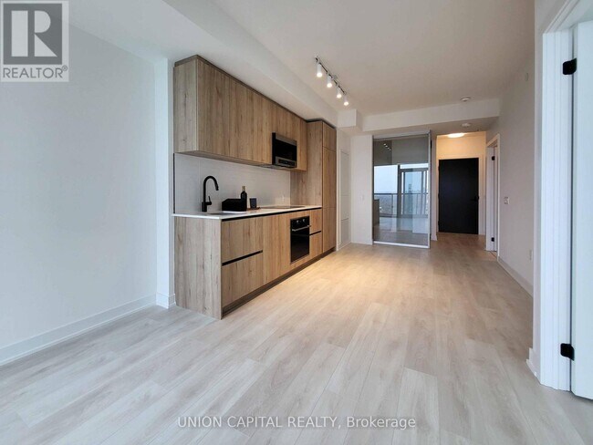 Photo du bâtiment - 117 Broadway Ave