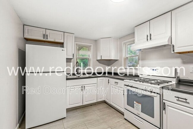 Foto del edificio - 4733 E 18th St