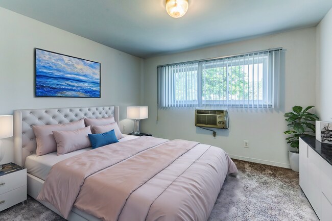 Foto del edificio - Sterling Troy Apartments