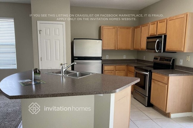 Foto del edificio - 662 Cressa Cir