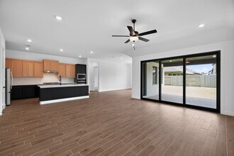 Building Photo - 16231 Sheridan River Trl