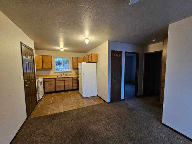 Building Photo - 1704 1st Ave W