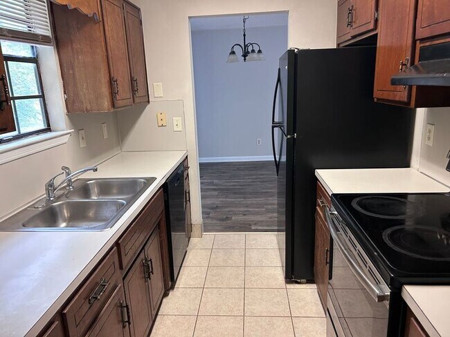 Foto del edificio - 8029 Marsh Mountain Rd