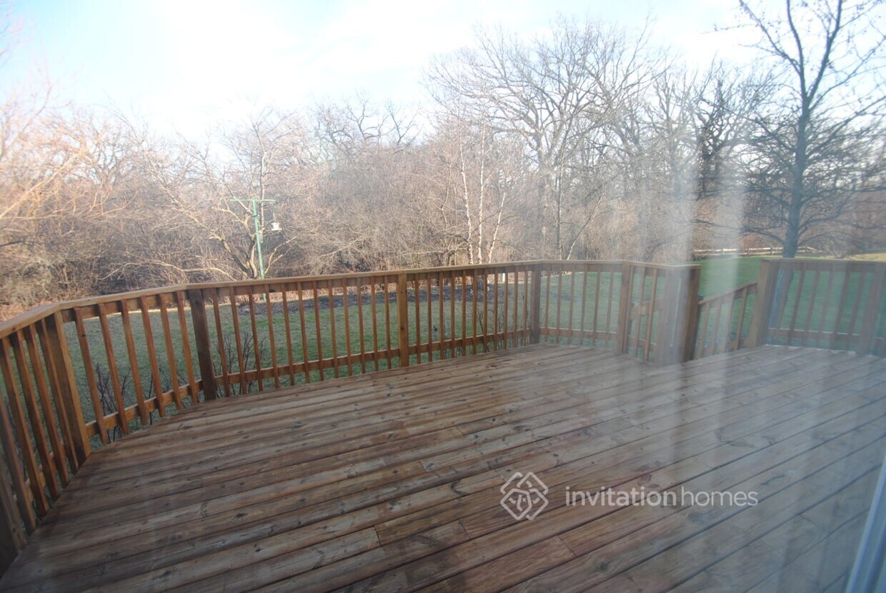 Foto del edificio - 218 W Prairie Ln