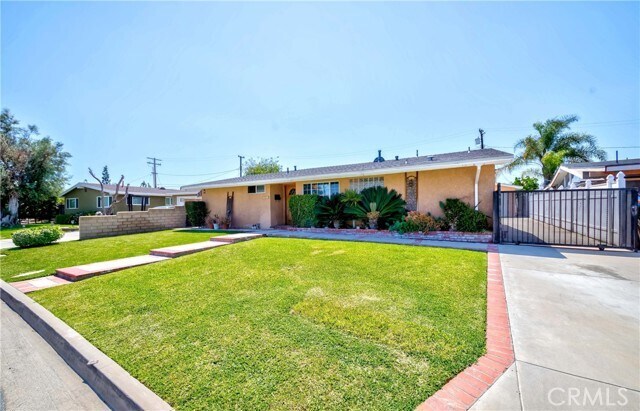 Building Photo - 14621 Dalmatian Ave