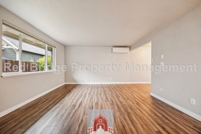 Building Photo - 3440 SE 8th Ave