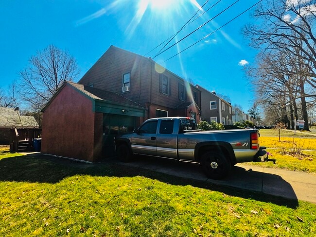 Building Photo - 125 Stimson Rd